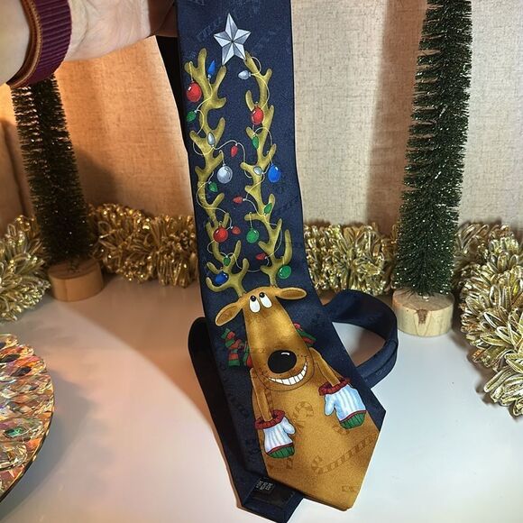 Hallmark SpecialTies Christmas
Reindeer Novelty Necktie - Festive
and Fun - Picture 15 of 17